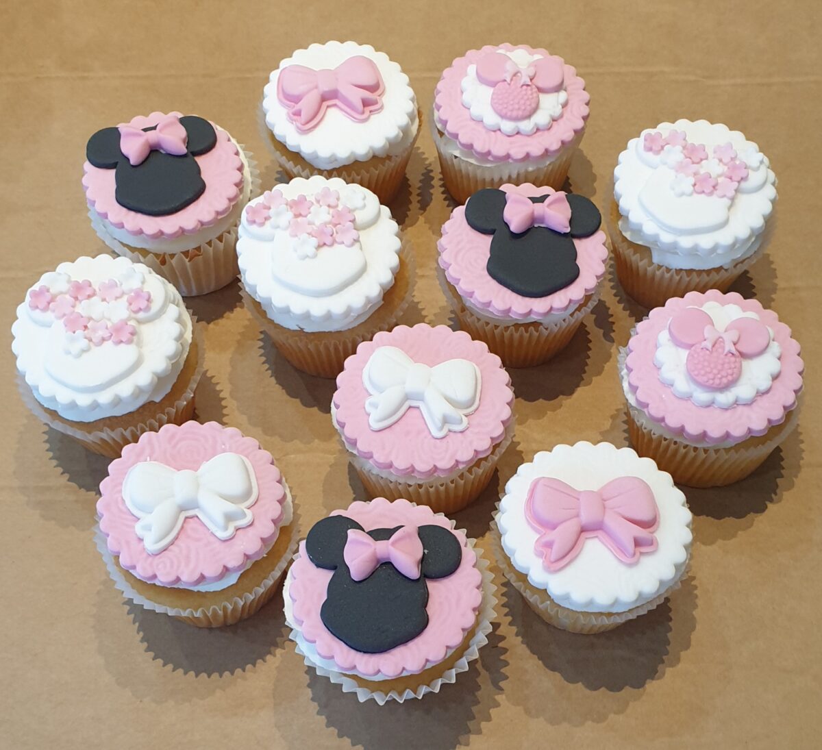 Minnie Mouse Cupcakes CB-CC010