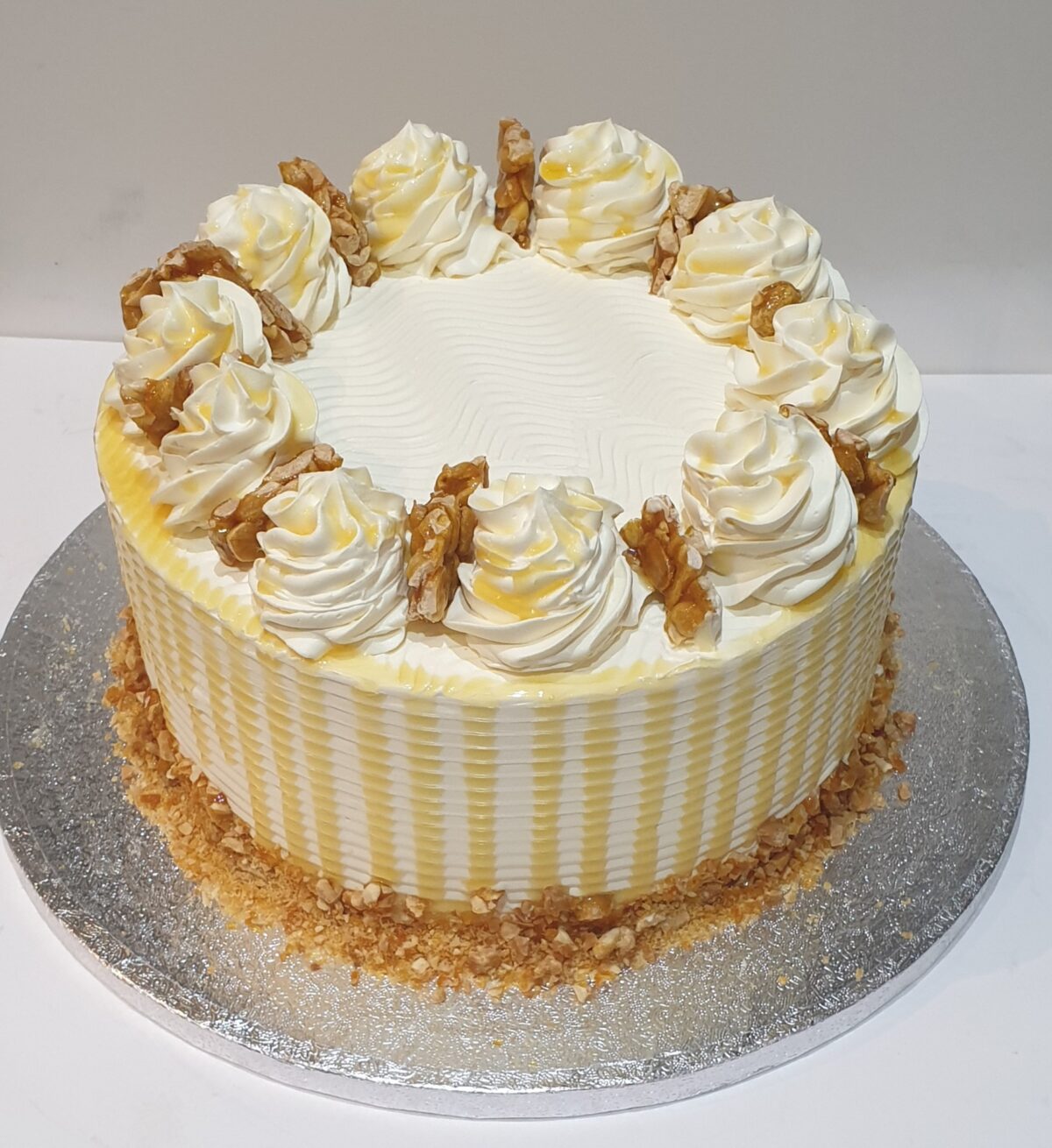 Butter Scotch Fresh Cream Cake CB-RC103