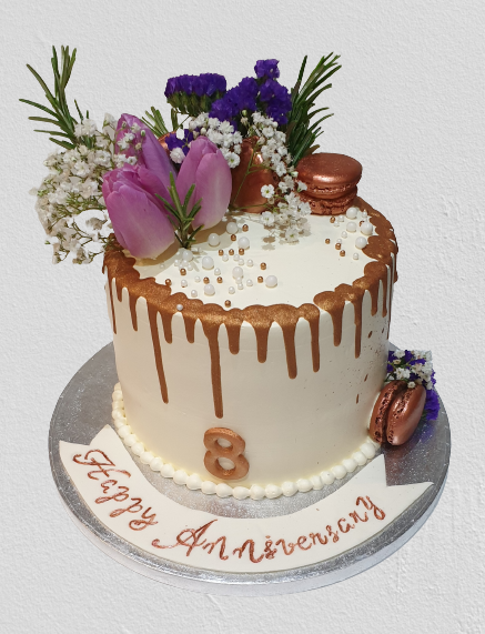 Bronze Drip Fresh Cream Cake CB-RC106