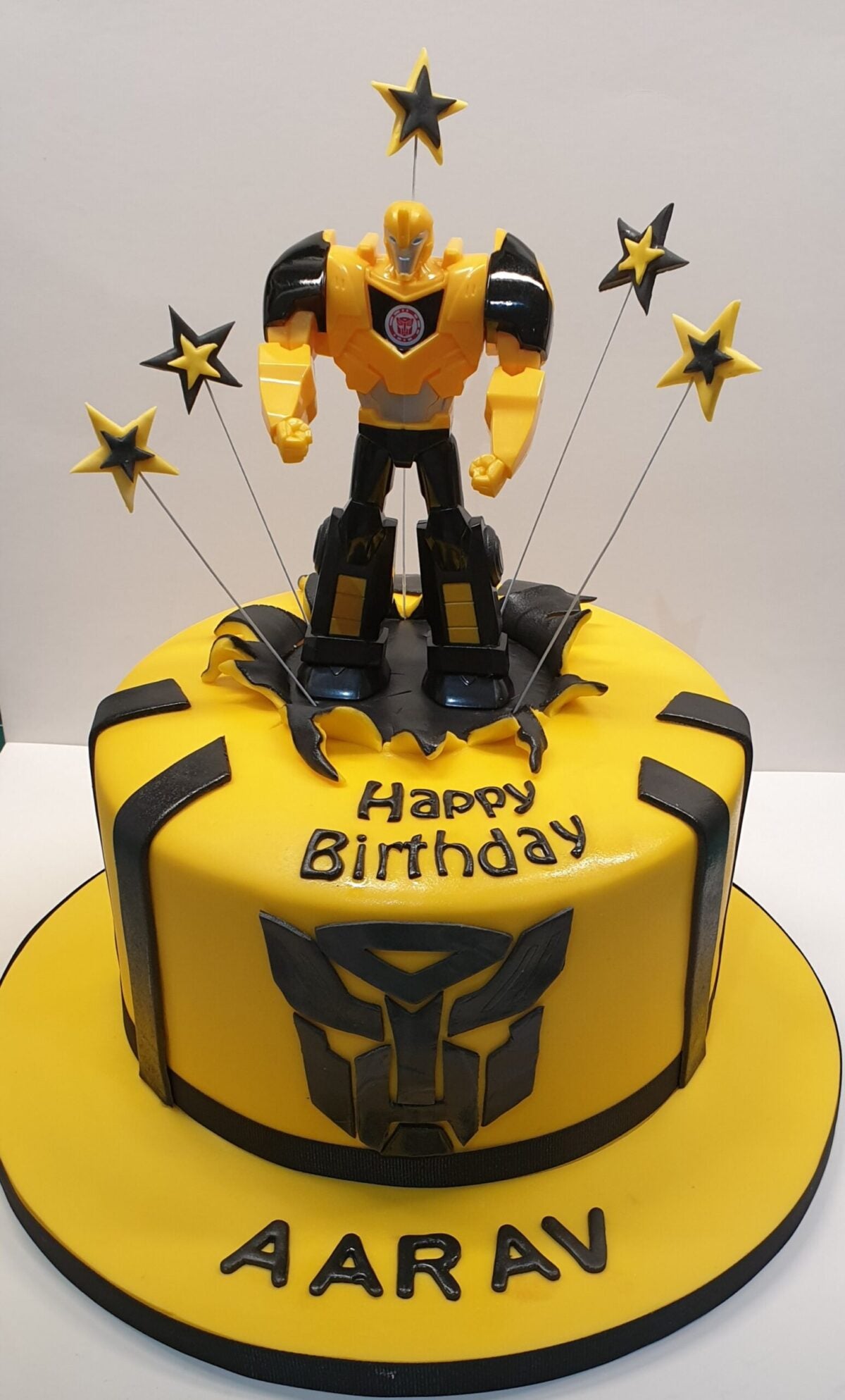 Bumble Bee Transformers Birthday Cake CB-NC381