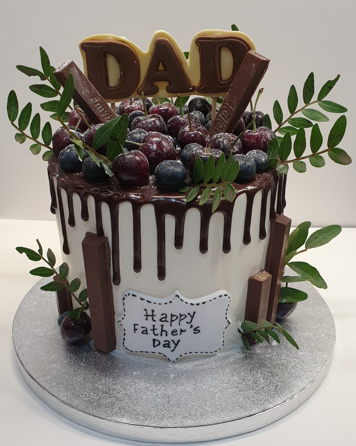 Fruits & Chocolates Topped Fresh Cream Cake CB-RC122