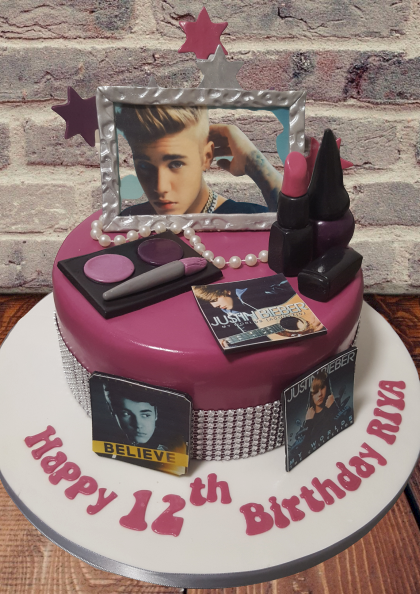 Girl’s Fashion Birthday Cake CB-NC130